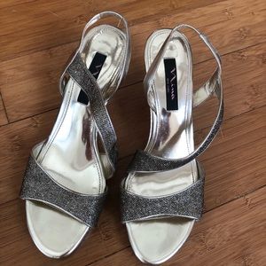 Size 10 women’s high heels